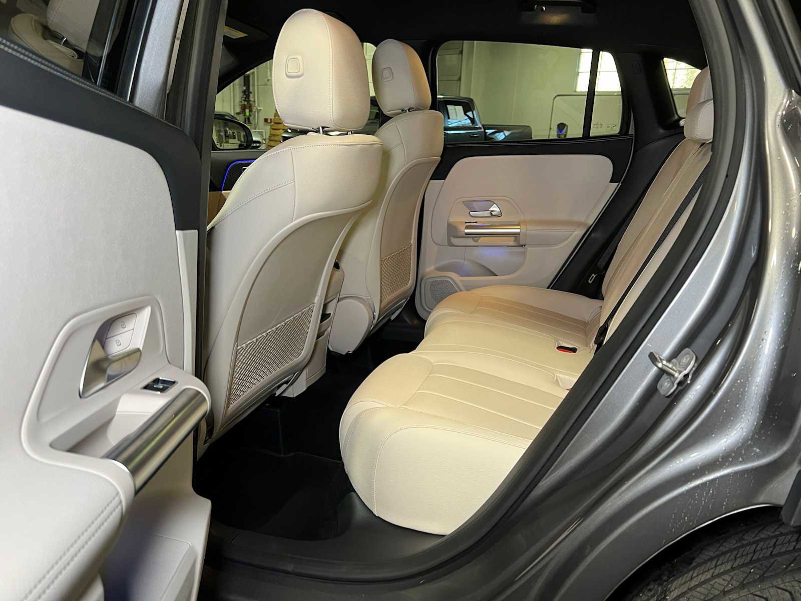 Used 2025 Mercedes-Benz GLA 250 4MATIC image 18