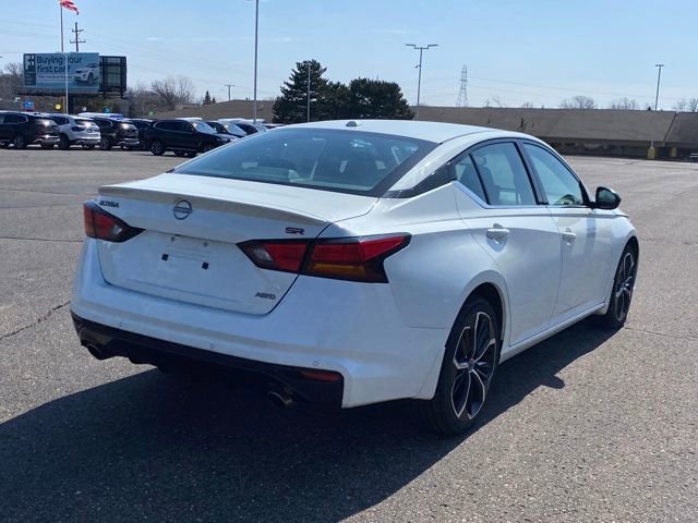 Used 2023 Nissan Altima 2.5 SR image 4