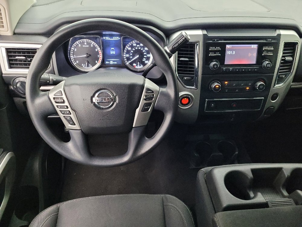 Used 2018 Nissan Titan SV image 22