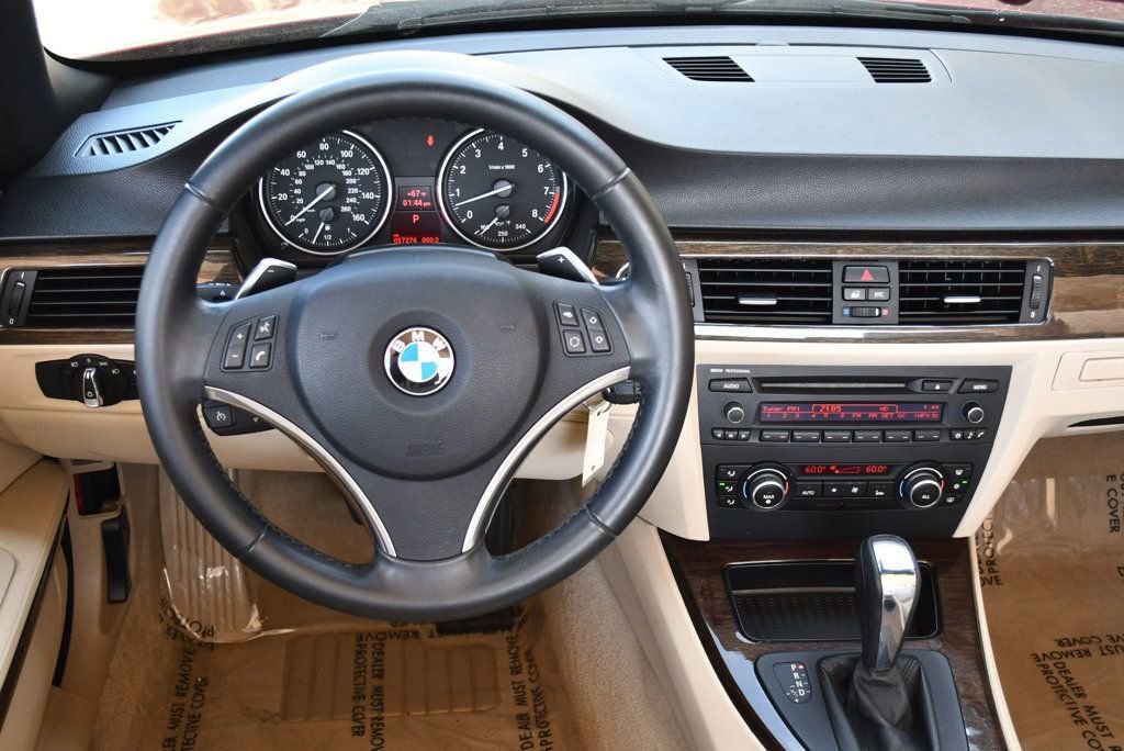 Used 2011 BMW 328i Convertible image 63