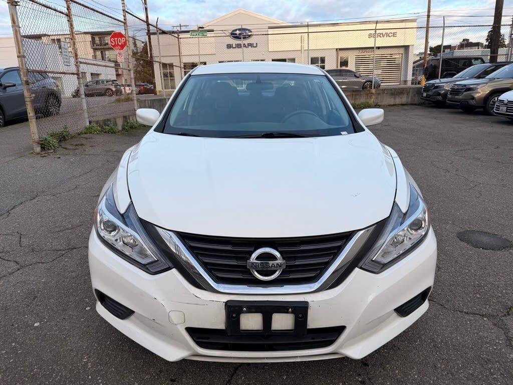 Used 2016 Nissan Altima 2.5 S w/ Power Driver Seat Package image 2