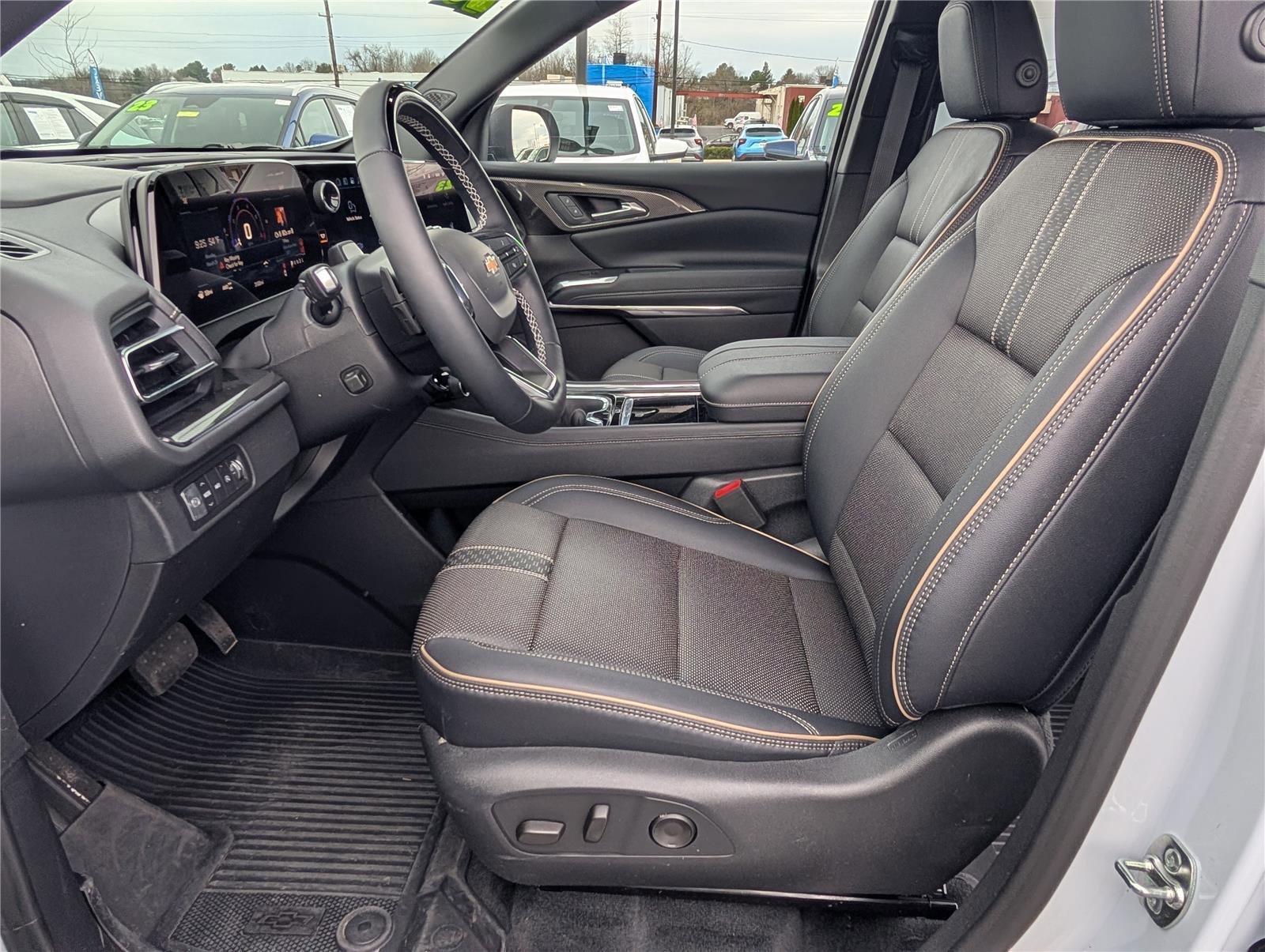 Used 2026 Chevrolet Traverse High Country w/ LPO, Floor Liner Package image 20
