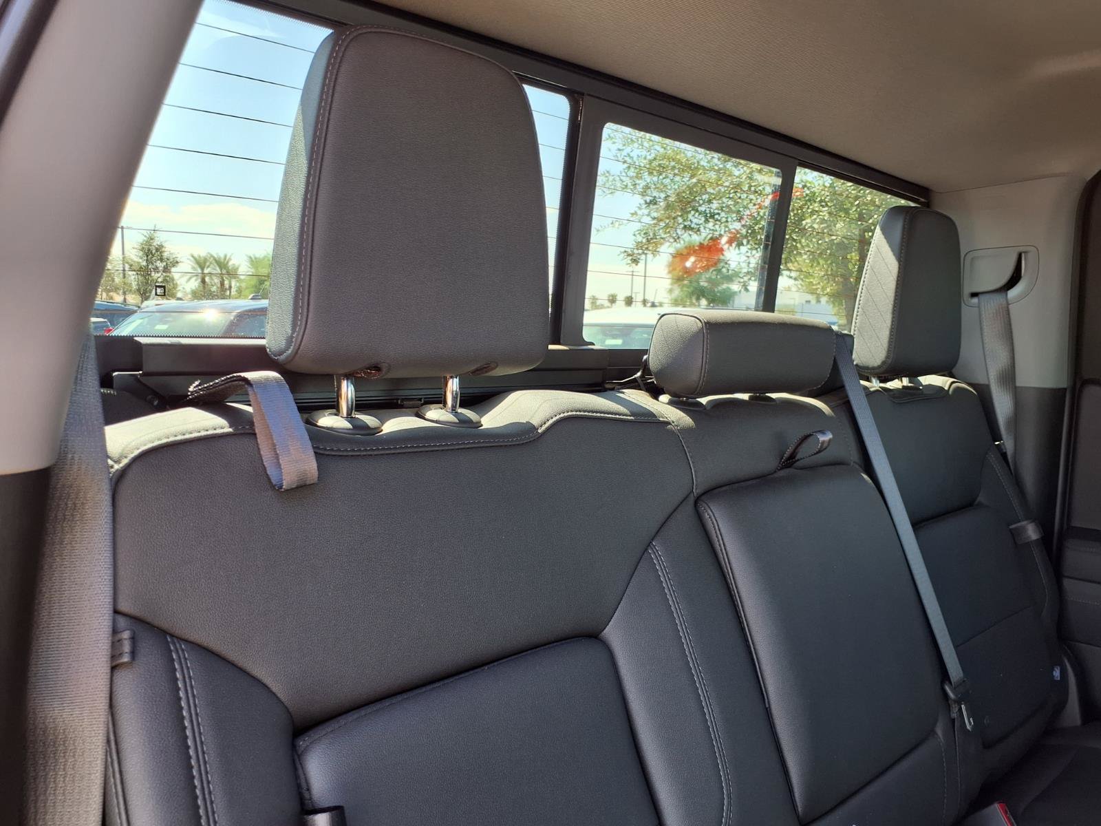 Used 2026 Chevrolet Silverado 1500 LT w/ Leather Package AWD/4WD image 15