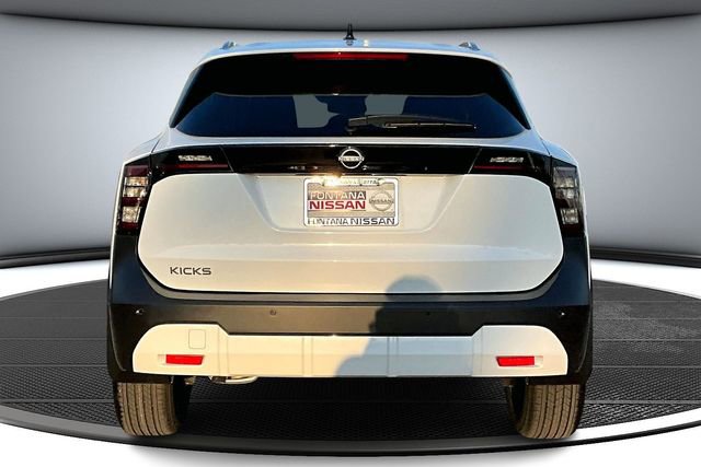 New 2026 Nissan Kicks SV image 4