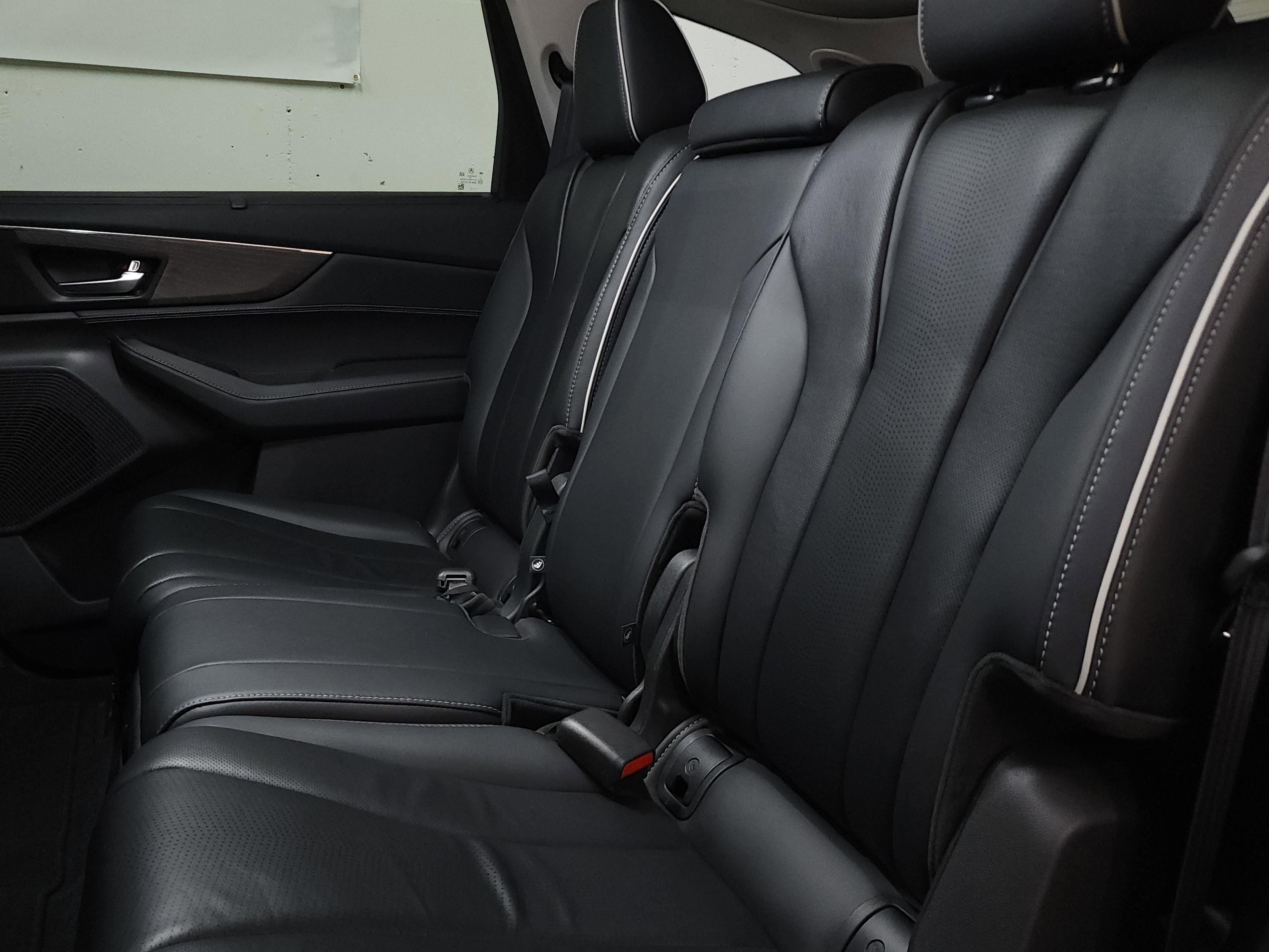 Certified 2023 Acura MDX SH-AWD w/ Advance Package image 18