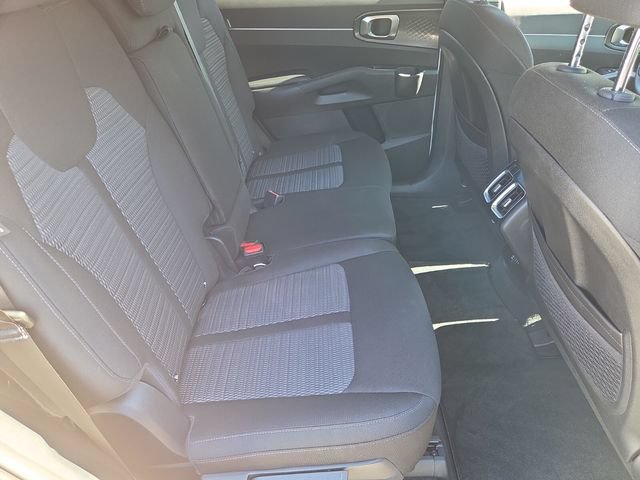 Certified 2026 Kia Sorento LX FWD image 17