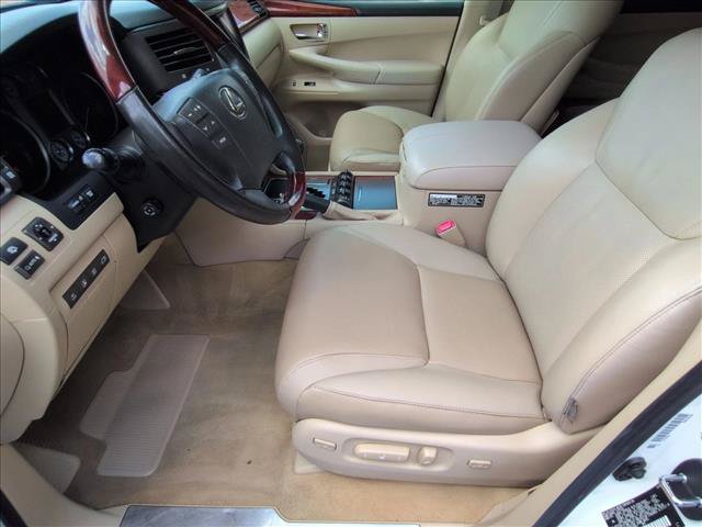 Used 2009 Lexus LX 570 4WD image 16