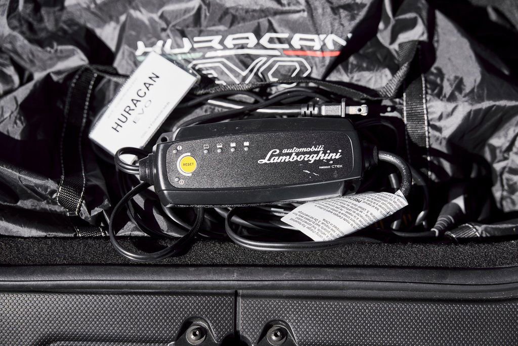 Used 2024 Lamborghini Huracan EVO image 21