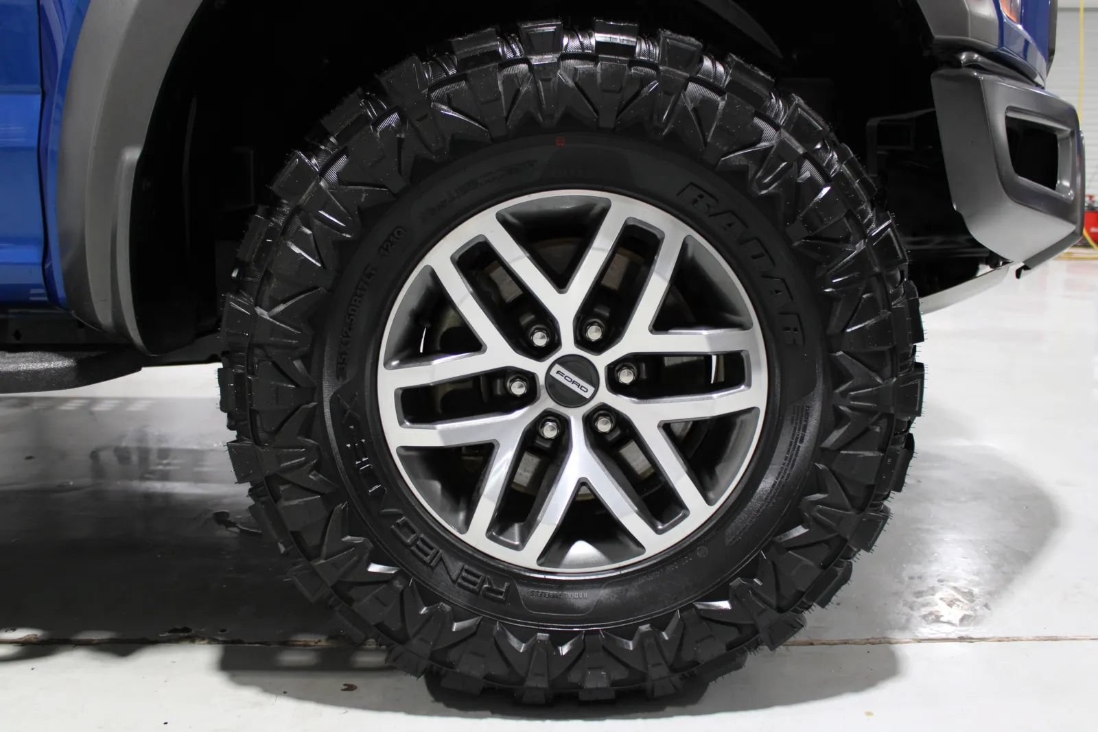 Used 2018 Ford F150 Raptor w/ Equipment Group 802A Luxury AWD/4WD image 41