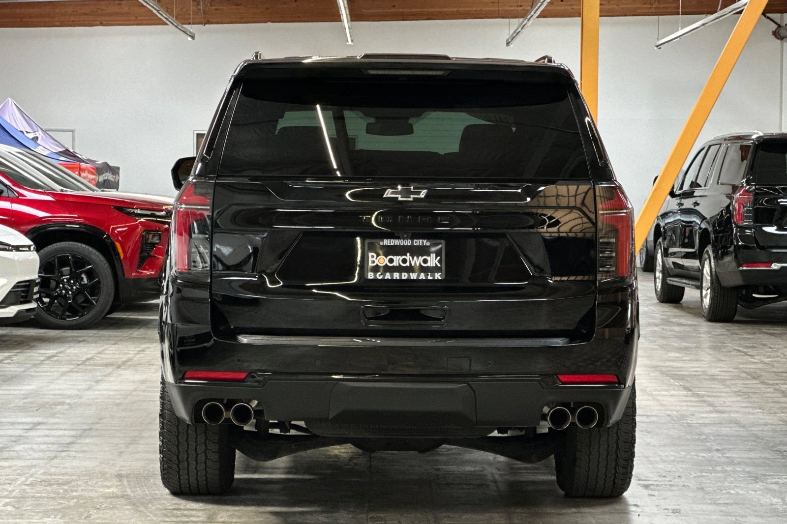 Used 2025 Chevrolet Tahoe Z71 AWD/4WD image 5