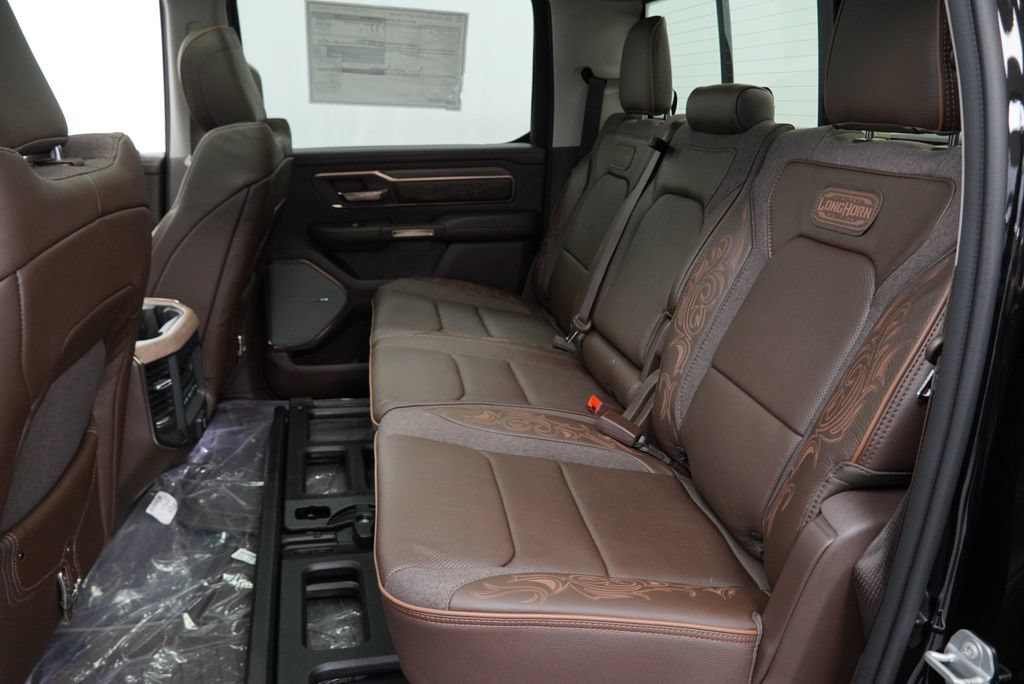 New 2027 RAM 1500 Limited AWD/4WD image 17