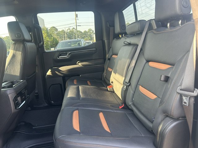 Used 2025 GMC Sierra 1500 AT4 w/ Technology Package AWD/4WD image 16