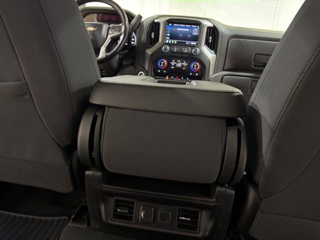 Used 2021 Chevrolet Silverado 1500 LT w/ Z71 Off-Road Package AWD/4WD image 26