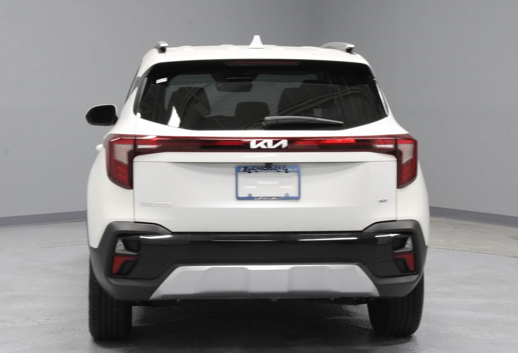 Used 2025 Kia Seltos S AWD/4WD image 9