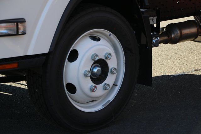New 2025 Chevrolet Low Cab Forward image 15