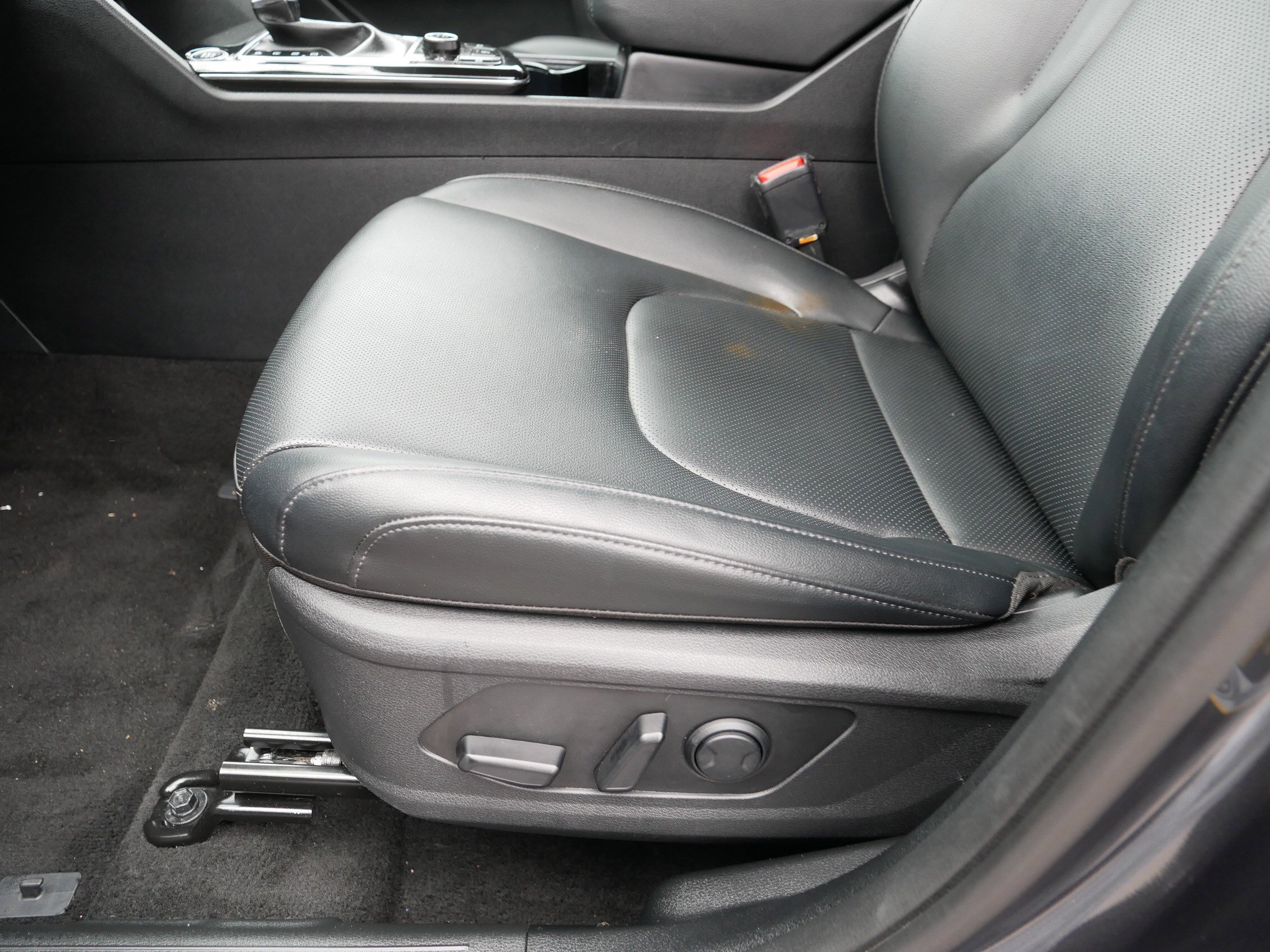 Certified 2024 Kia Sportage EX image 20