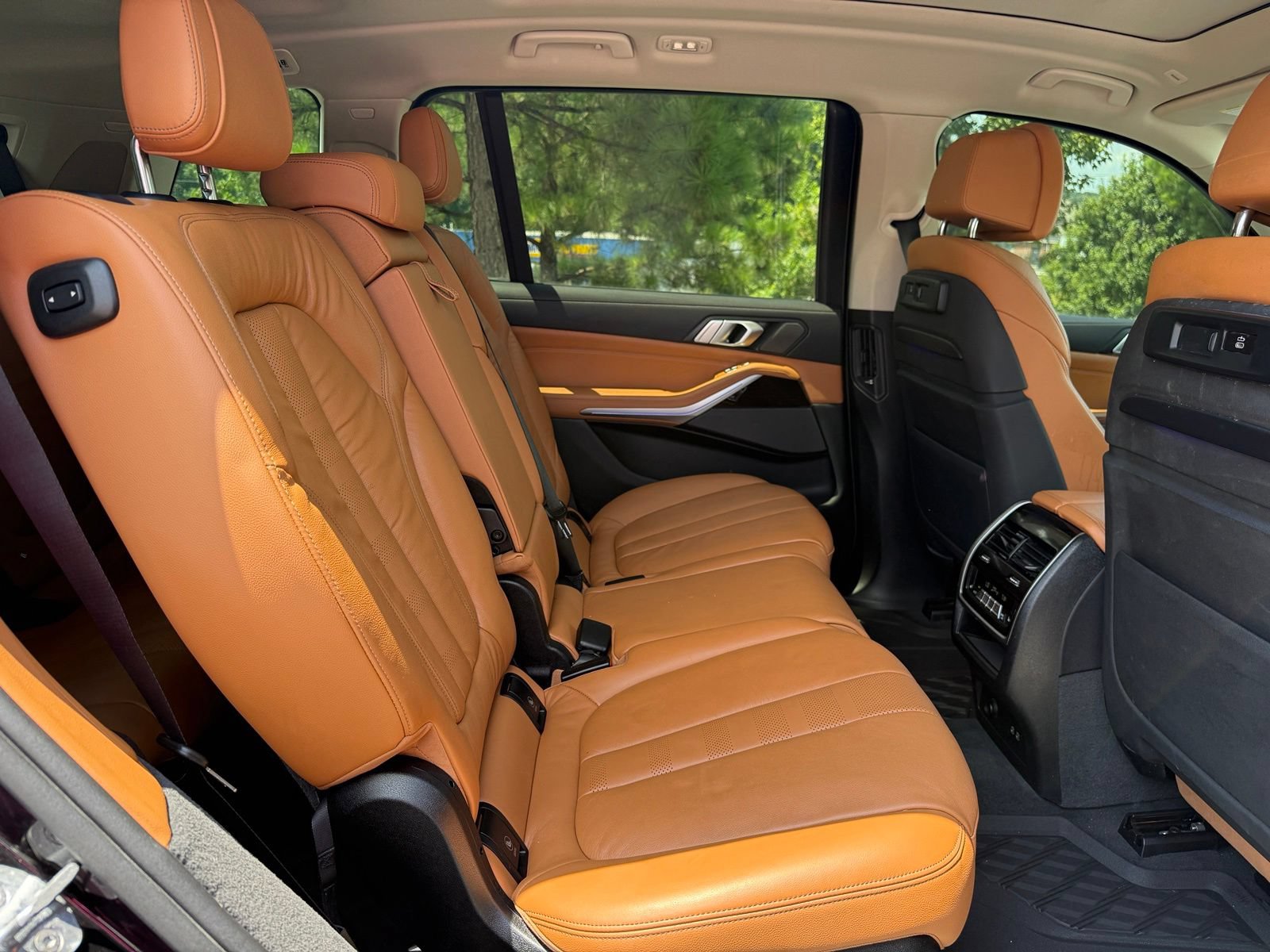 Used 2019 BMW X7 xDrive40i w/ Premium Package AWD/4WD image 37
