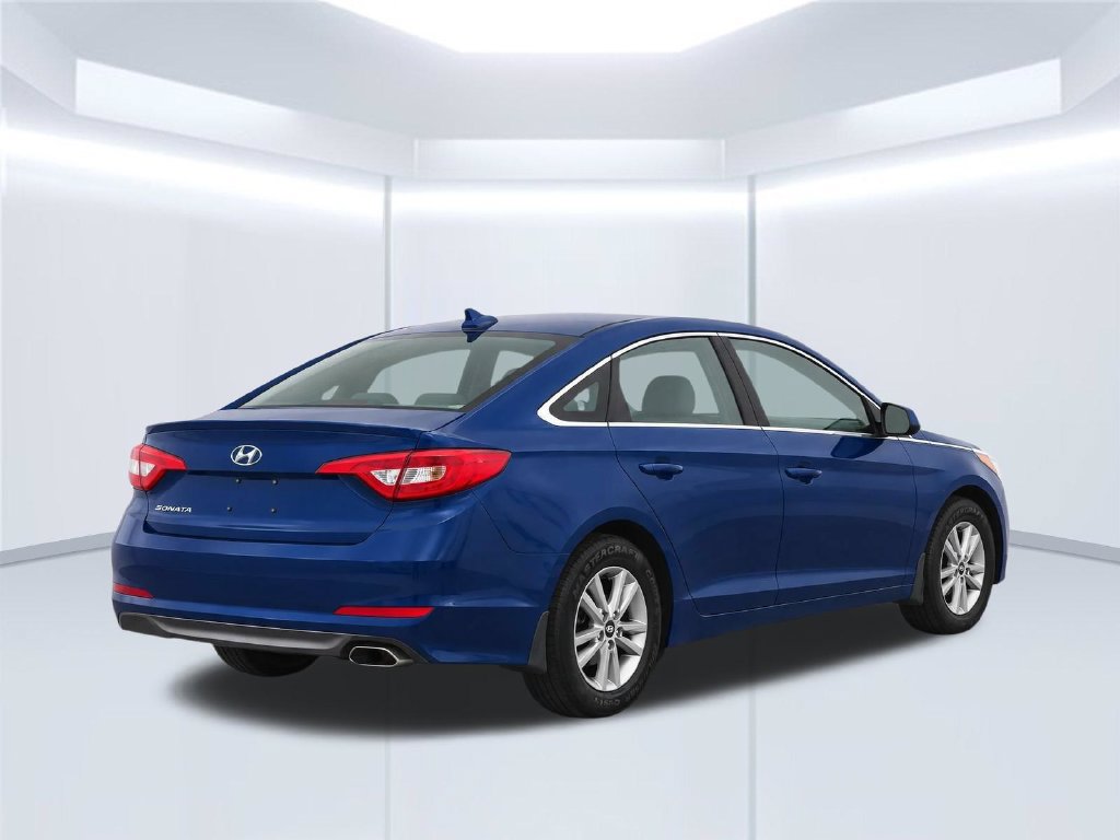 Used 2015 Hyundai Sonata SE FWD image 4