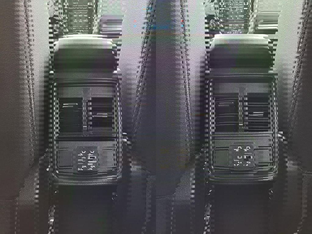 Used 2025 Subaru Forester Premium image 22