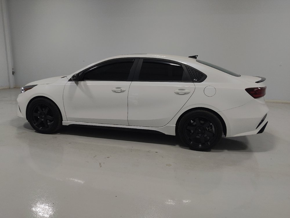 Used 2023 Kia Forte GT-Line w/ GT-Line Premium Package FWD image 3