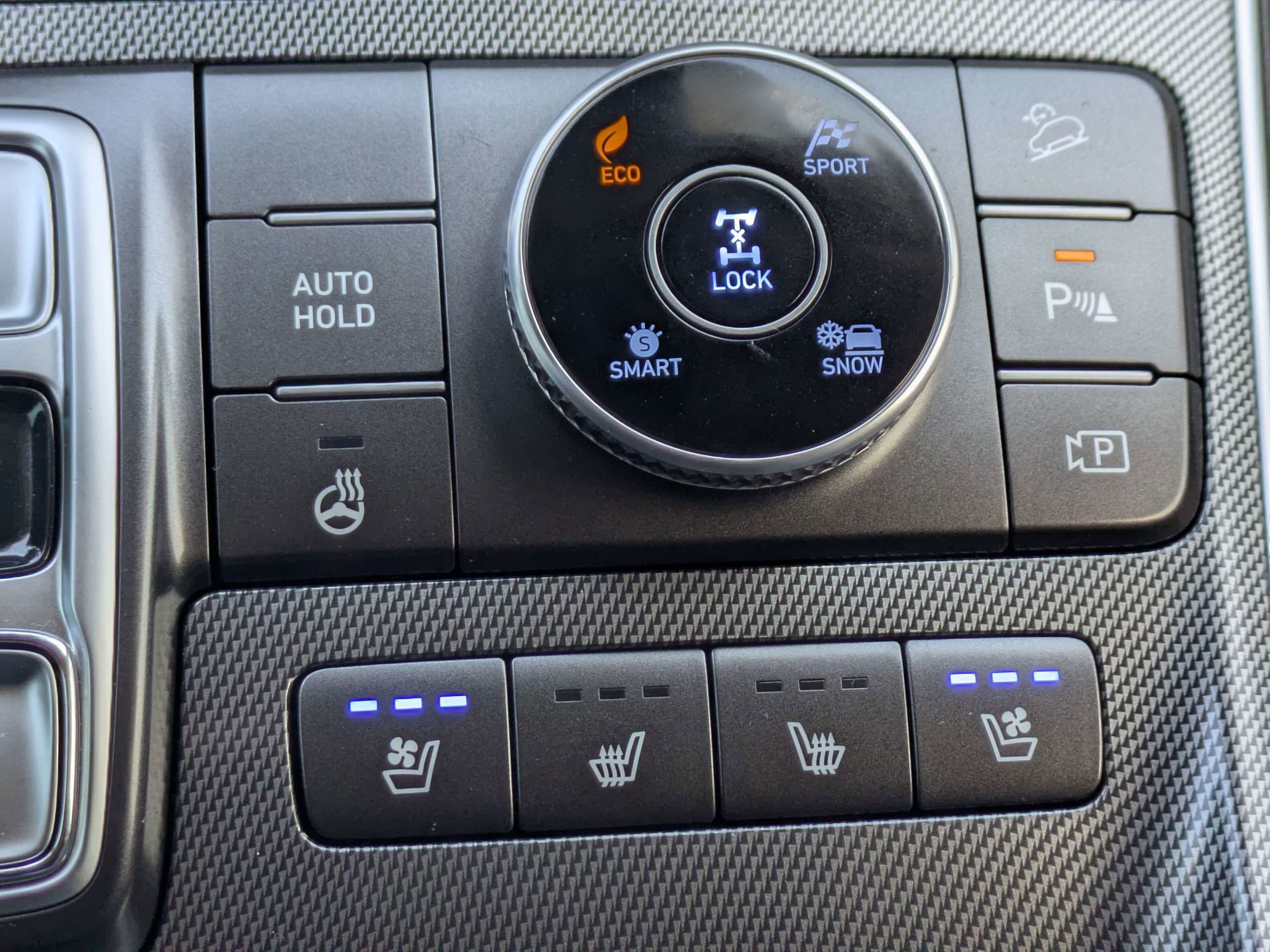 Certified 2023 Hyundai Santa Fe Limited AWD/4WD image 25