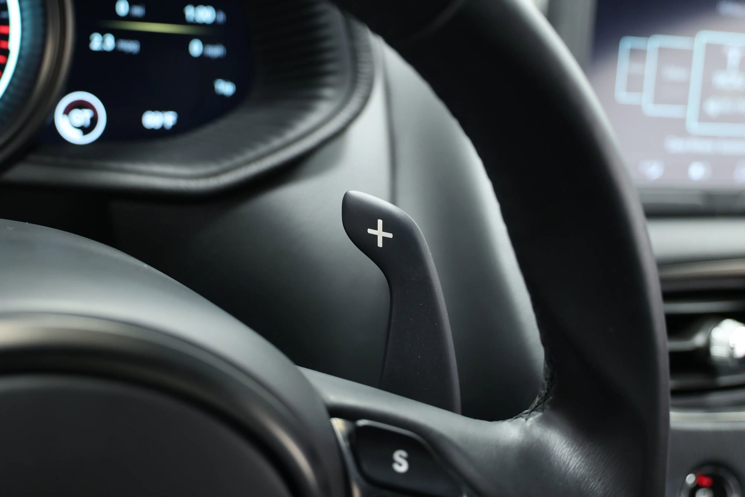 Used 2018 Aston Martin DB11 V12 image 25