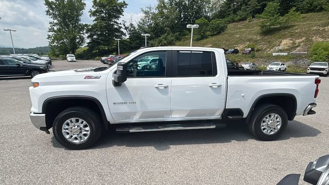 Used 2026 Chevrolet Silverado 2500 LT AWD/4WD image 8