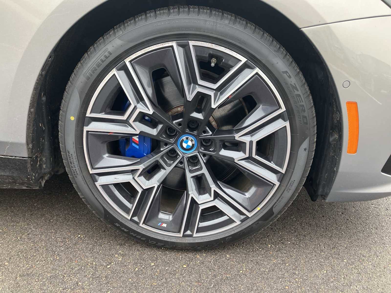 Certified 2024 BMW i5 M60 w/ Premium Package image 5