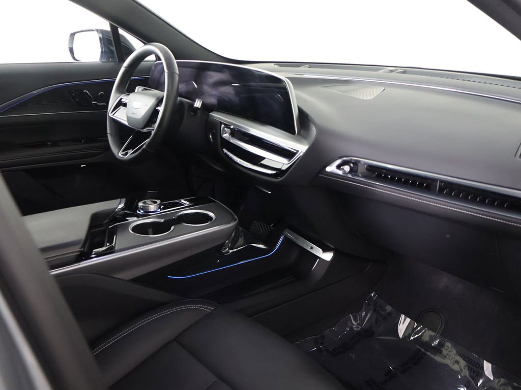 Used 2024 Cadillac Lyriq Luxury RWD image 33
