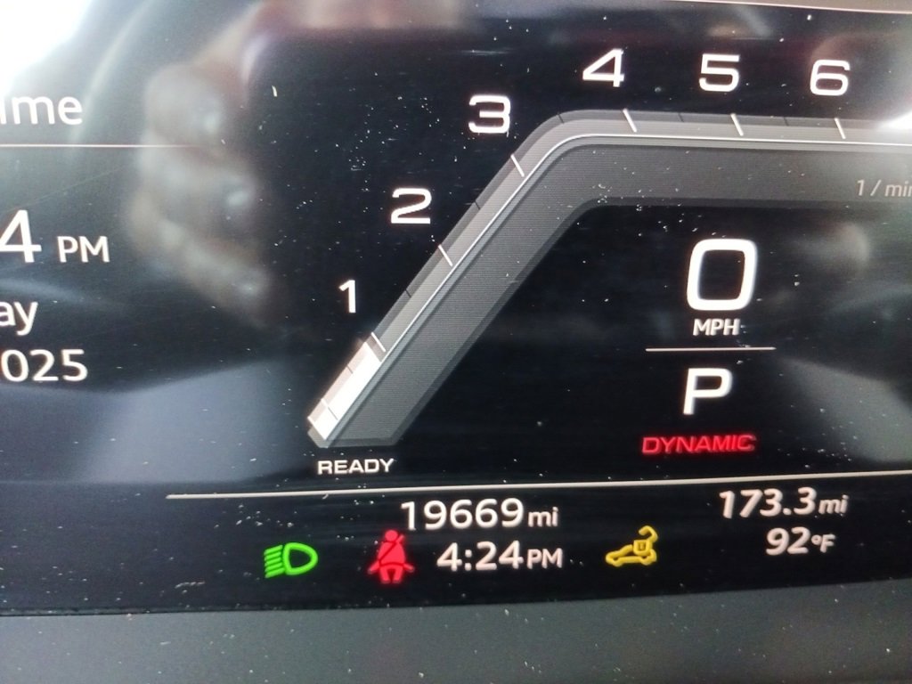 Used 2024 Audi A6 Premium Plus image 12