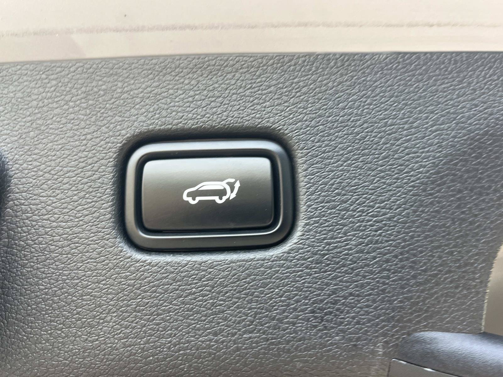 Used 2023 Kia Sportage X-Line w/ X-Line Premium Package AWD/4WD image 13