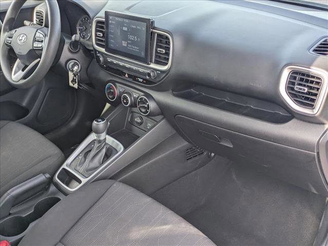 Used 2021 Hyundai Venue SE FWD image 20