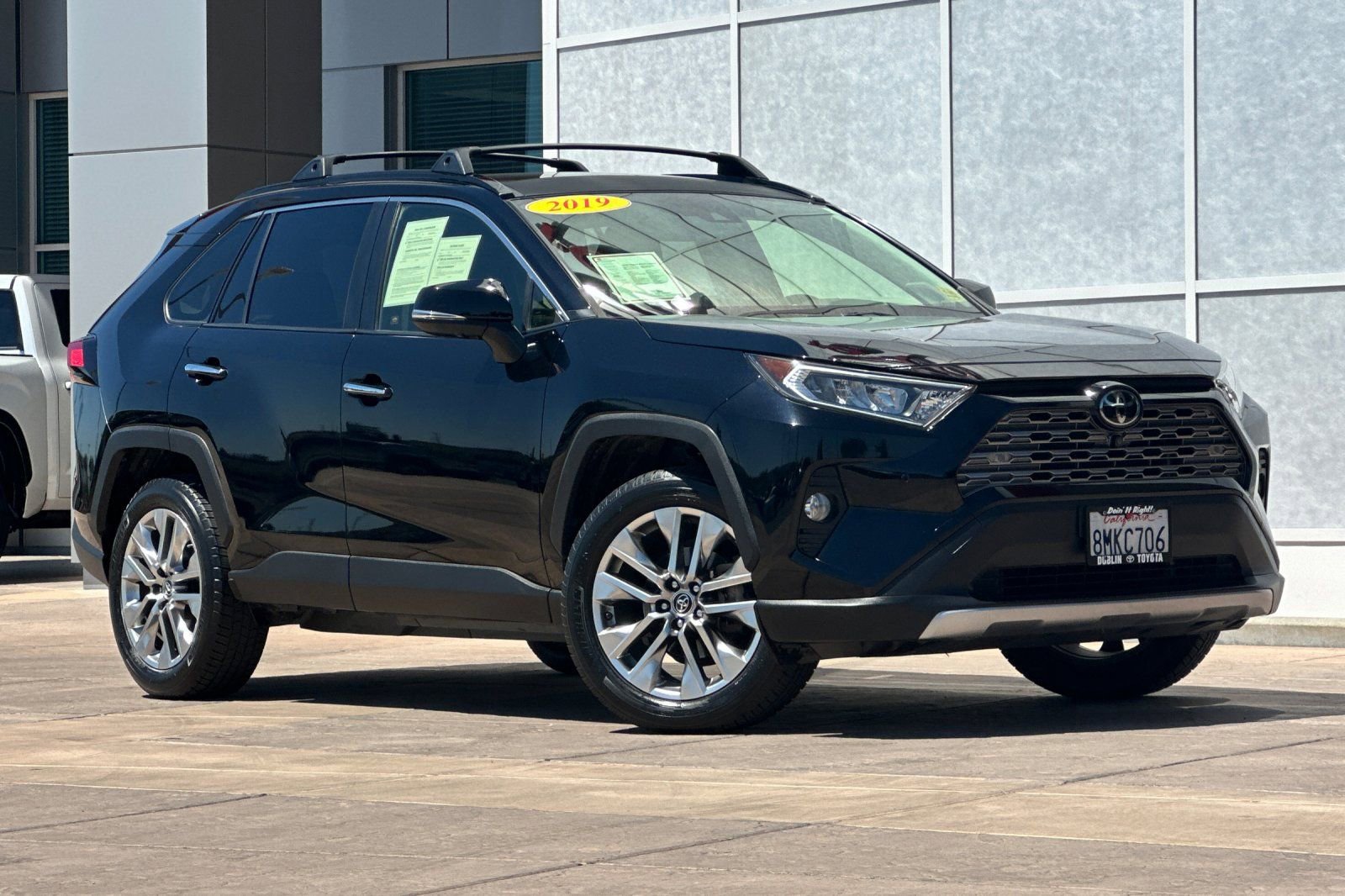 Used 2019 Toyota RAV4 Limited w/ Advanced Technology Package AWD/4WD image 2