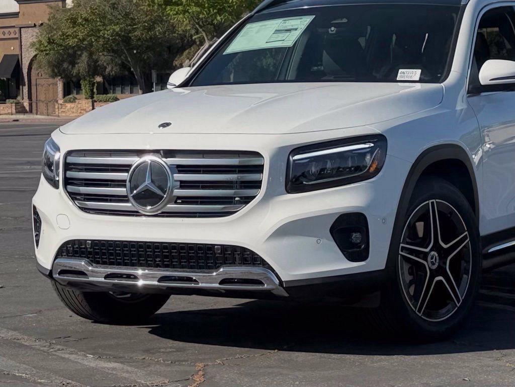 New 2026 Mercedes-Benz GLB 250 image 3