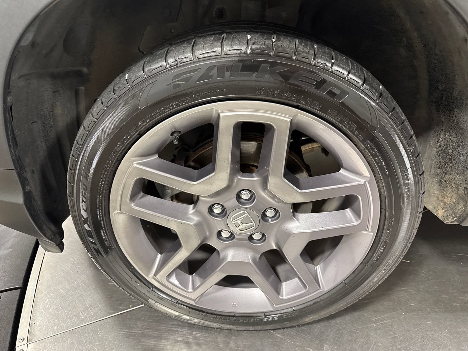 Used 2022 Honda Passport EX-L image 2