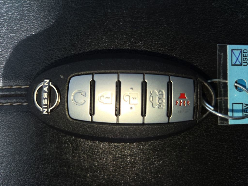 Used 2025 Nissan Altima 2.5 SV FWD image 12