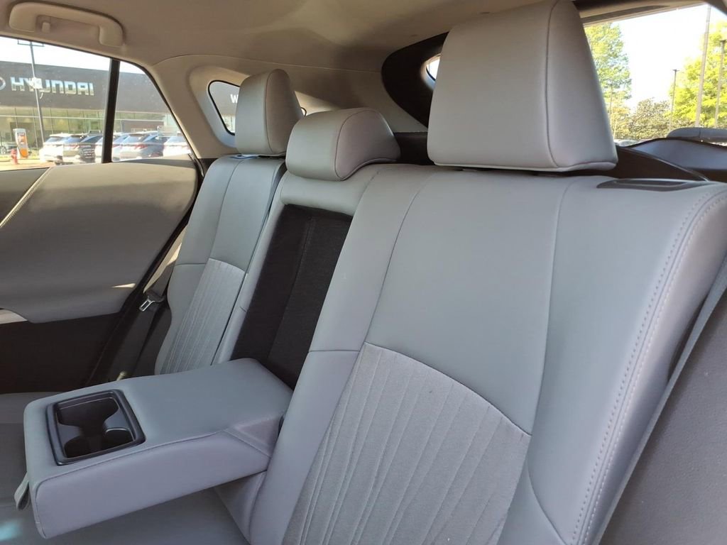 Used 2021 Toyota Venza XLE w/ Carpet Mat Package (TMS) AWD/4WD image 12