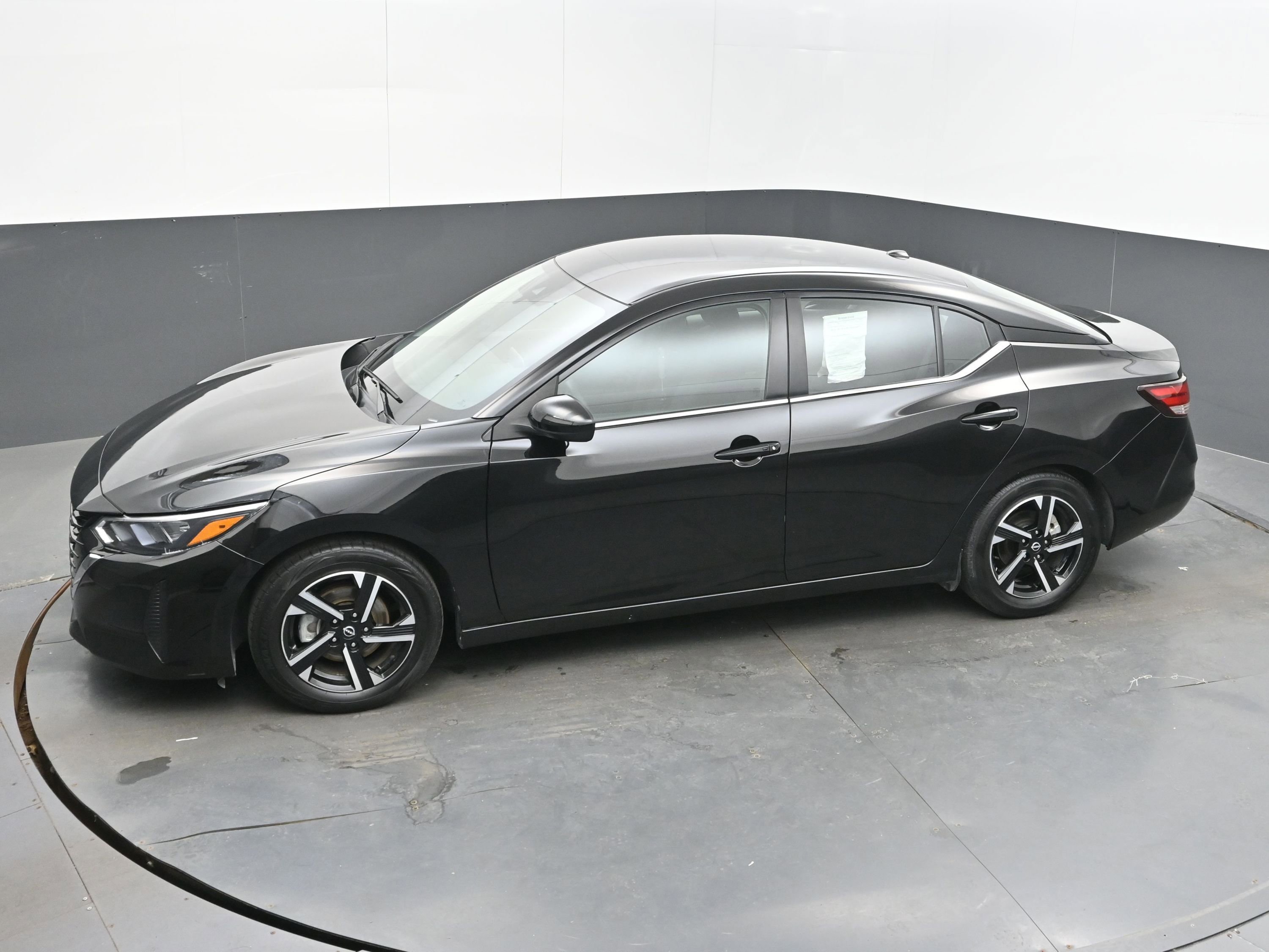 Used 2024 Nissan Sentra SV image 31