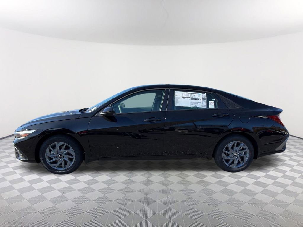 New 2026 Hyundai Elantra Blue image 8