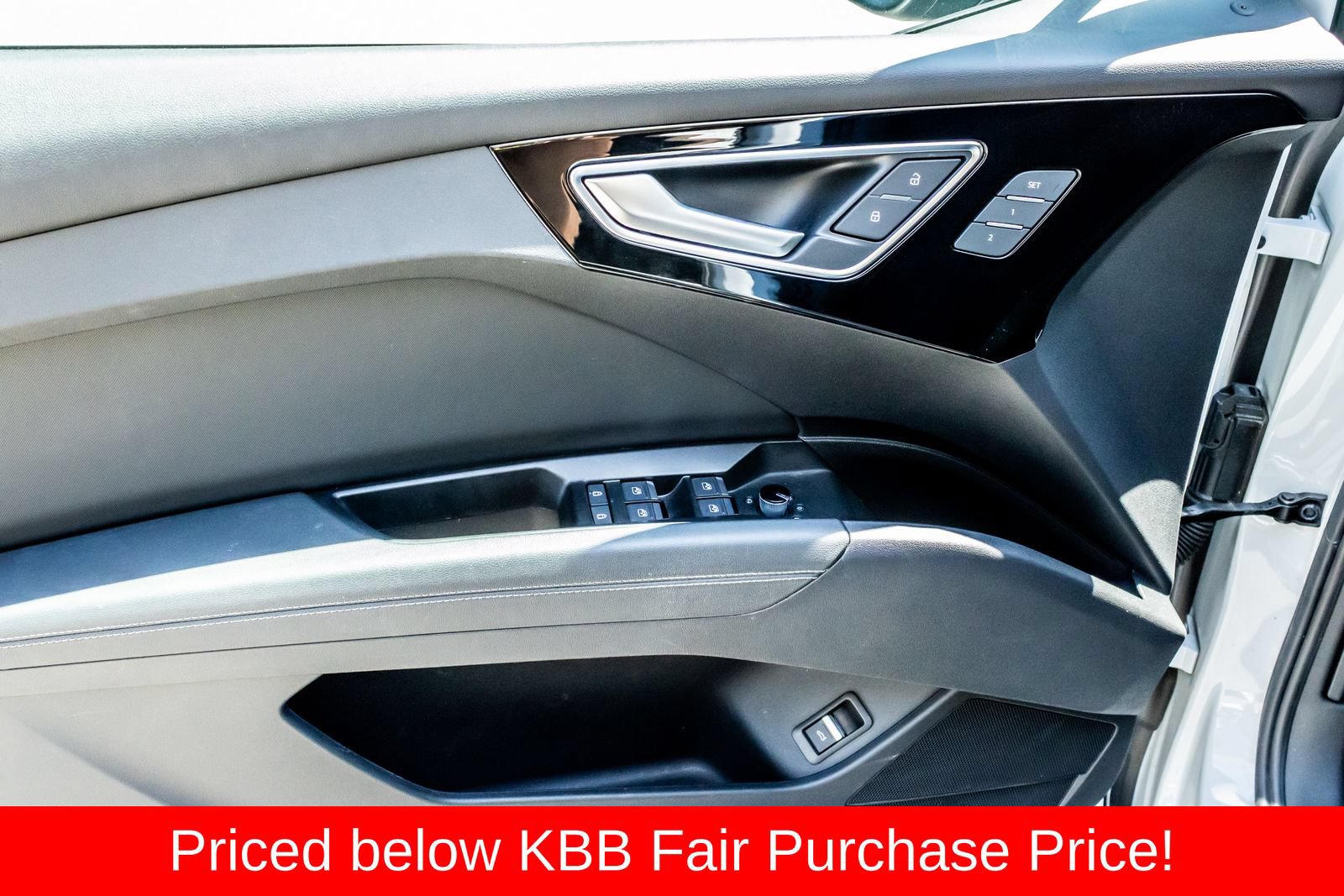 Used 2022 Audi Q4 e-tron Premium Plus AWD/4WD image 24