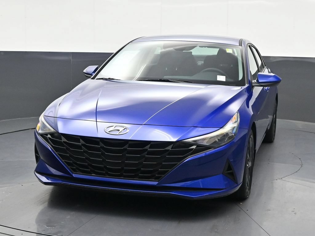 Used 2023 Hyundai Elantra SEL FWD image 9