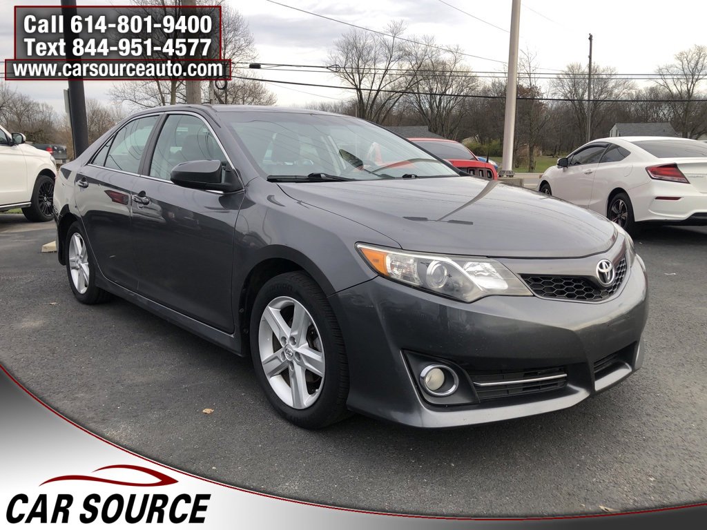Used 2014 Toyota Camry L image 3