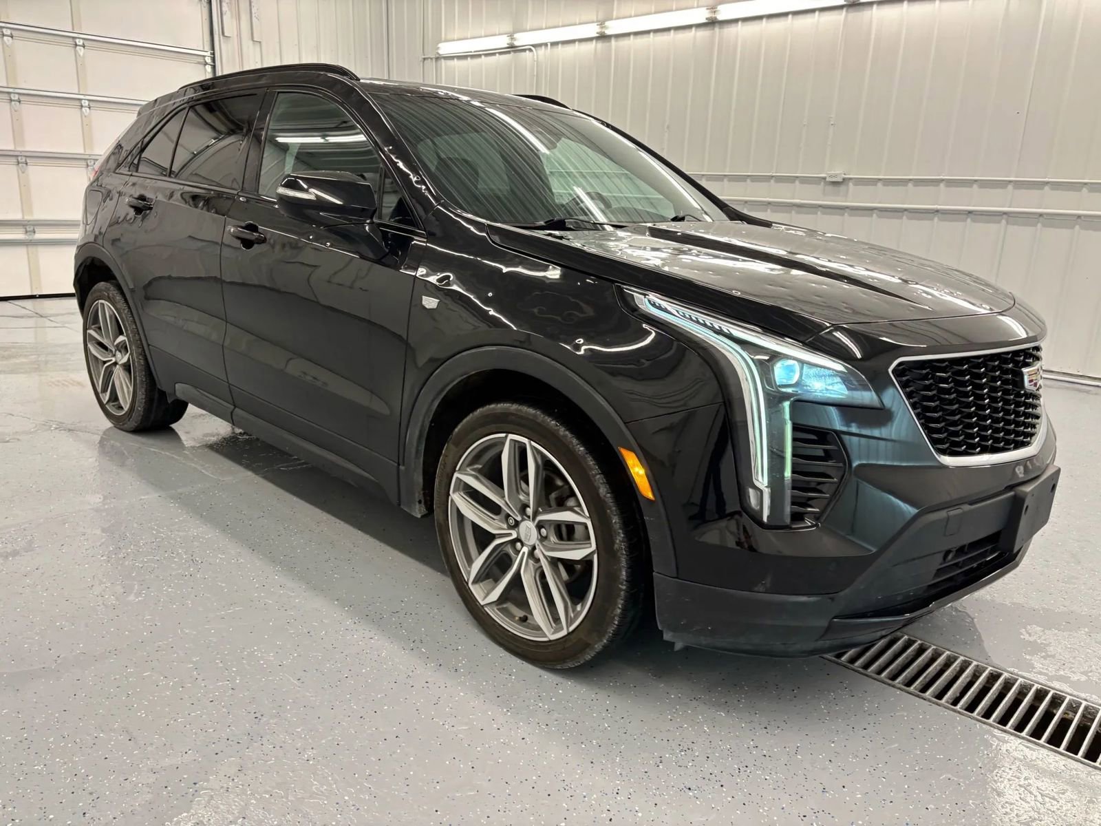 Used 2023 Cadillac XT4 Sport w/ Sun And Sound Package image 12