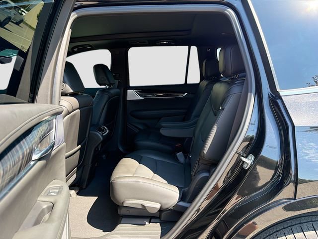 Used 2024 Cadillac XT6 Premium Luxury w/ Technology Package image 23