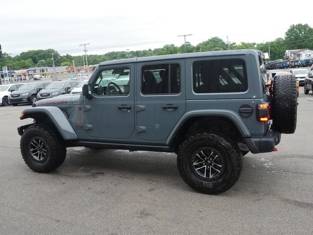 Used 2024 Jeep Wrangler Unlimited Rubicon AWD/4WD image 10