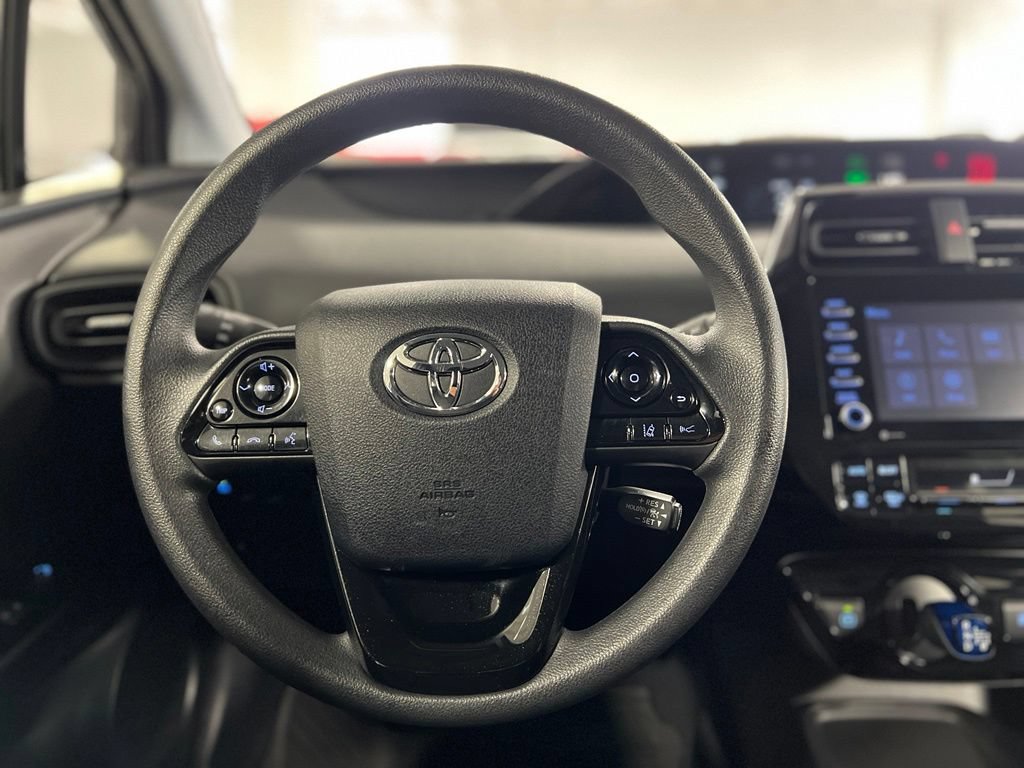 Certified 2022 Toyota Prius LE FWD image 30