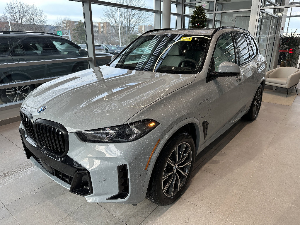 New 2026 BMW X5 xDrive50e w/ M Sport Package image 3