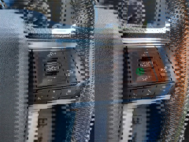 Used 2022 Mitsubishi Outlander SE image 17