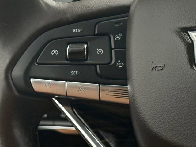 Used 2023 Cadillac Escalade ESV Premium Luxury AWD/4WD image 10
