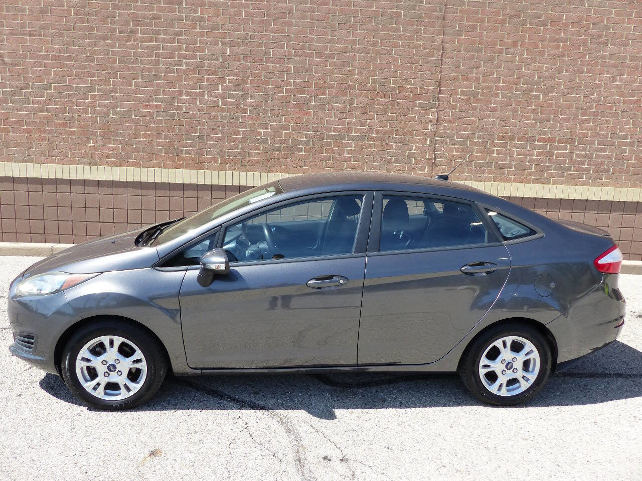 Used 2015 Ford Fiesta SE w/ Comfort Package image 5